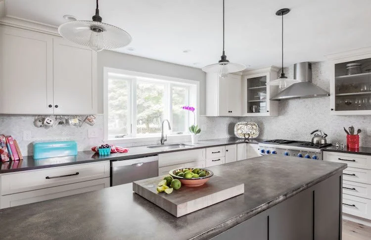 Marbled quartz countertops in a kitchen remodel